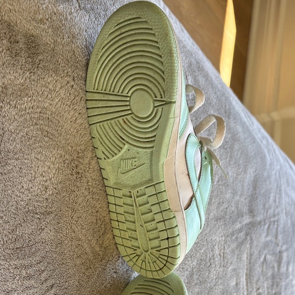 Nike Kids Sneakers in Mint and White - Picture 9 of 11